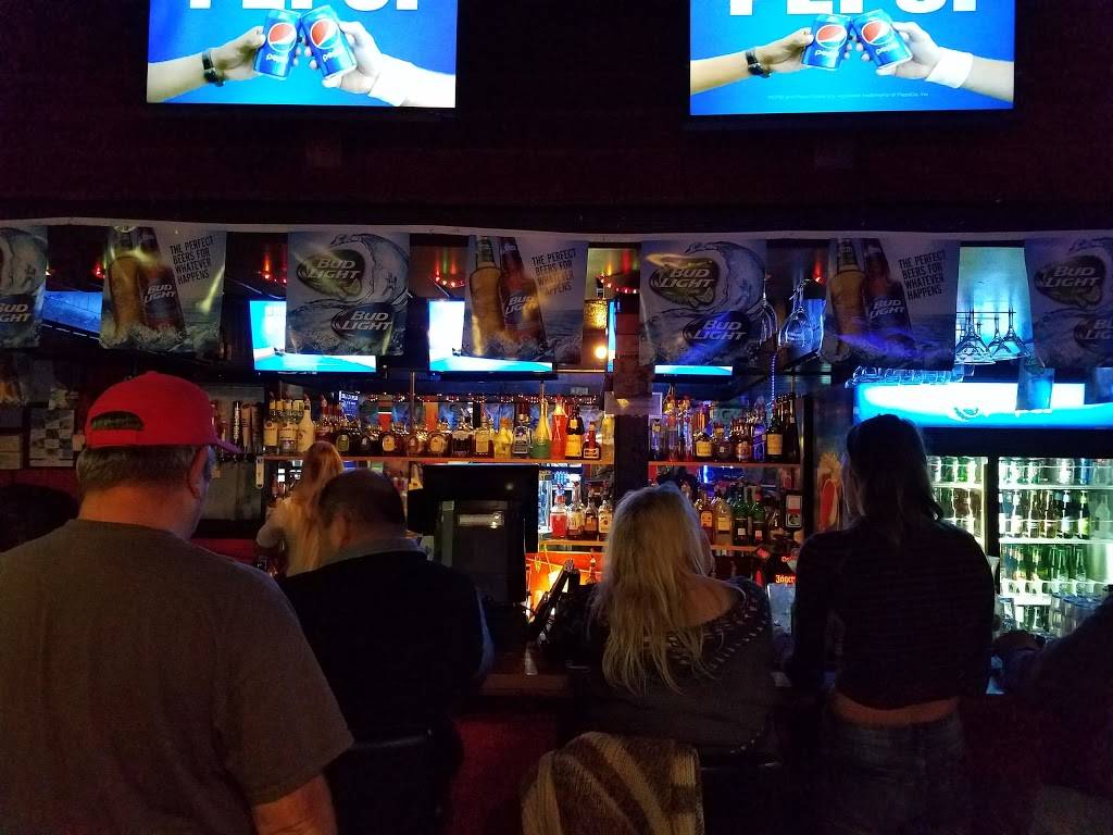 Tanks Pub & Grill | restaurant | 129 W Veterans Memorial Blvd, Killeen, TX 76541, USA | 2542002530 OR +1 254-200-2530