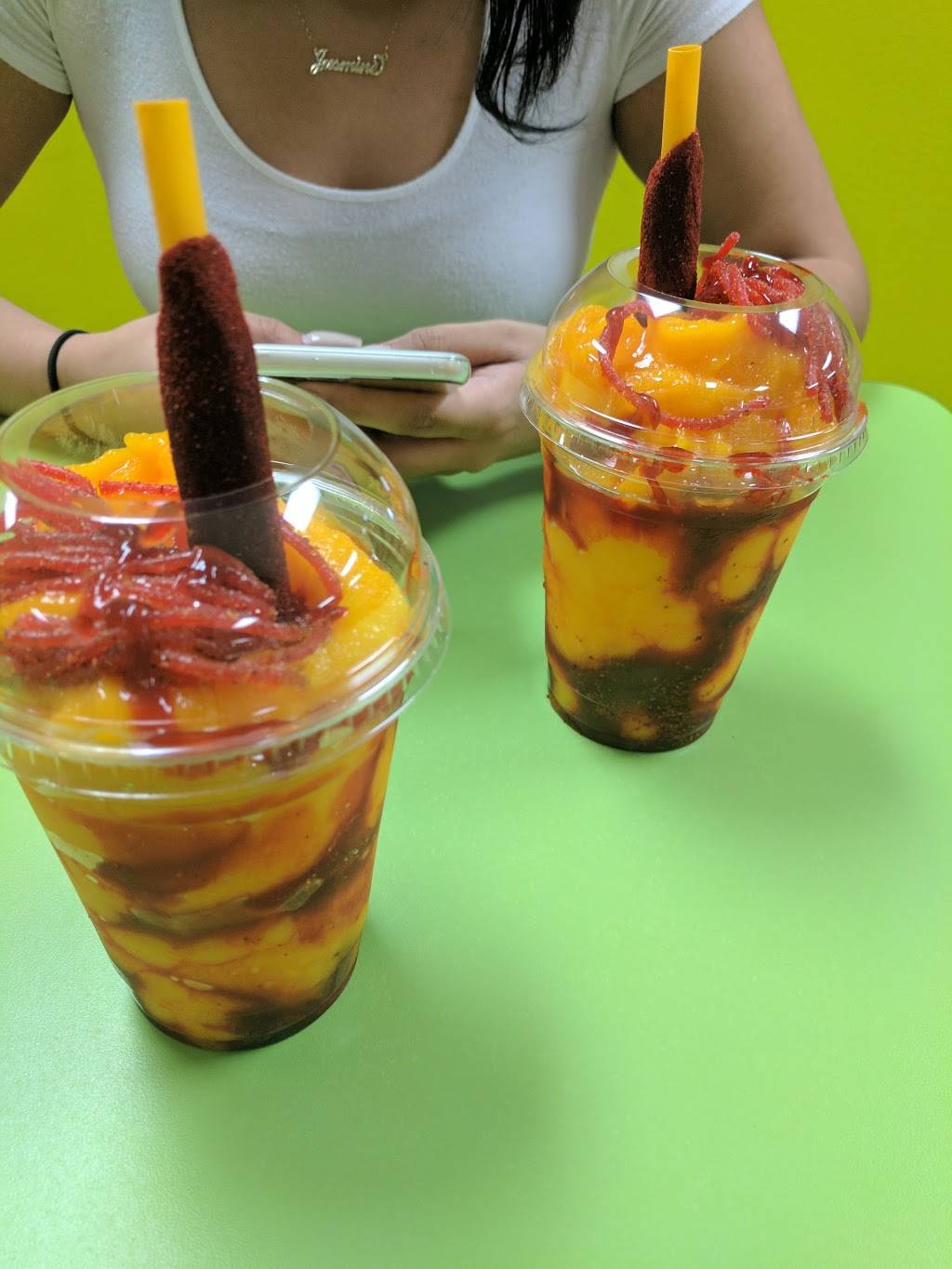 Chile & Lime Refresquerias | restaurant | 7060 Bissonnet St, Houston, TX 77074, USA | 7132591118 OR +1 713-259-1118