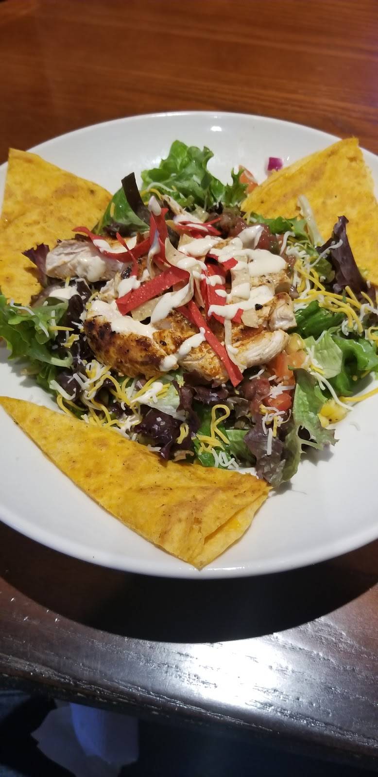 Kickback Jacks Great Food Great Fun | restaurant | 918 W Club Blvd, Durham, NC 27701, USA | 9192869199 OR +1 919-286-9199