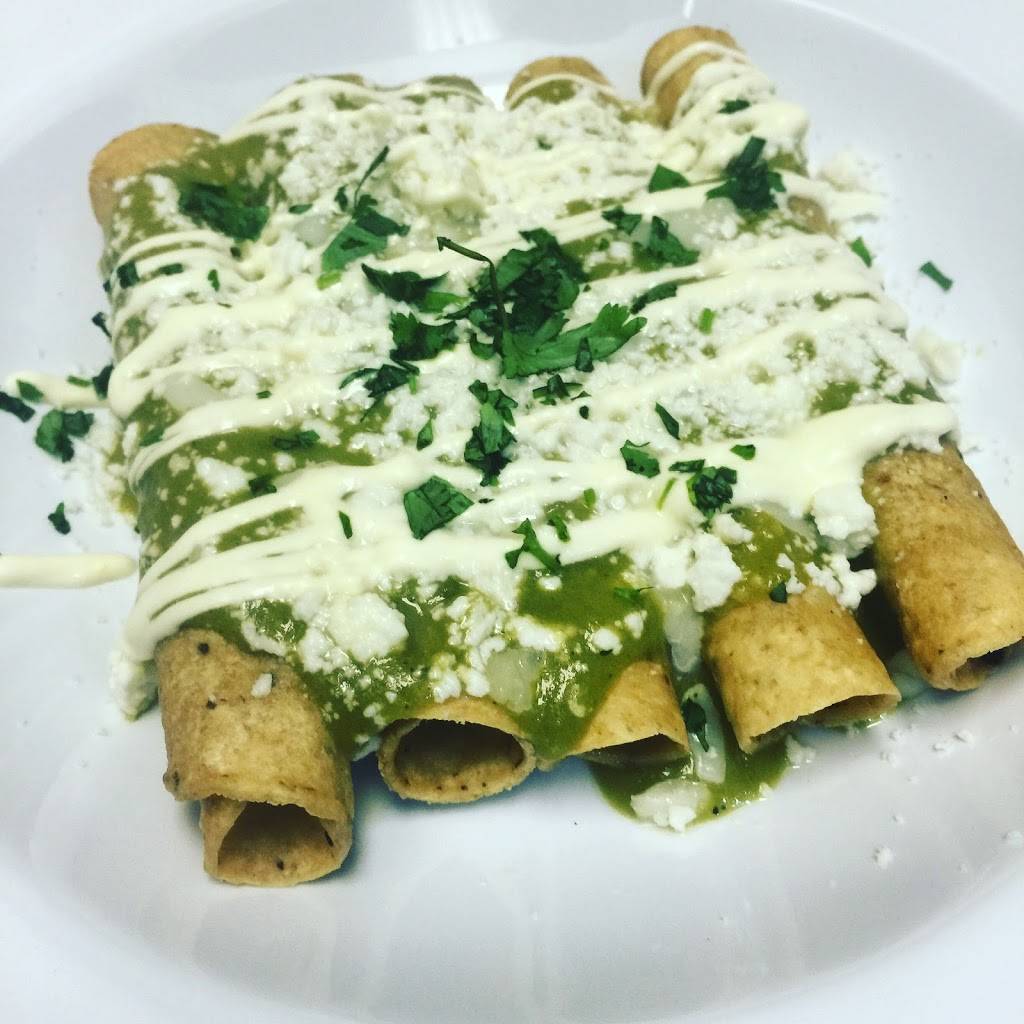 TacoHolics | restaurant | 1613 N Zaragoza Rd #201, El Paso, TX 79936, USA | 9159292592 OR +1 915-929-2592