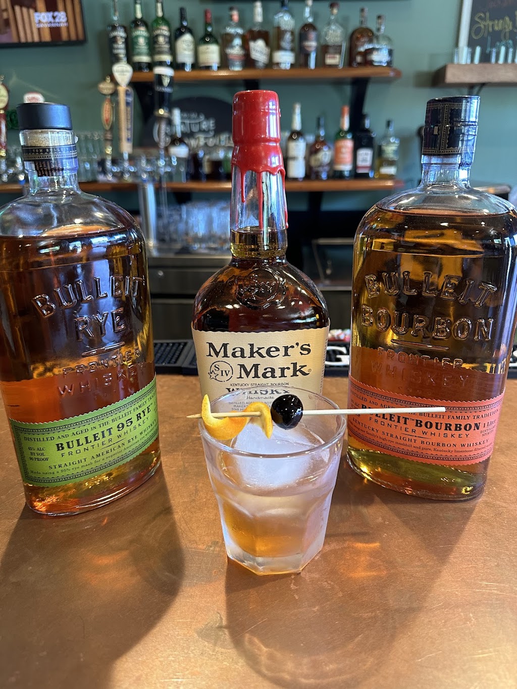 The Snug Irish Pub | restaurant | 216 Johnny Mercer Blvd suite 2, Savannah, GA 31410, USA | 9122394488 OR +1 912-239-4488