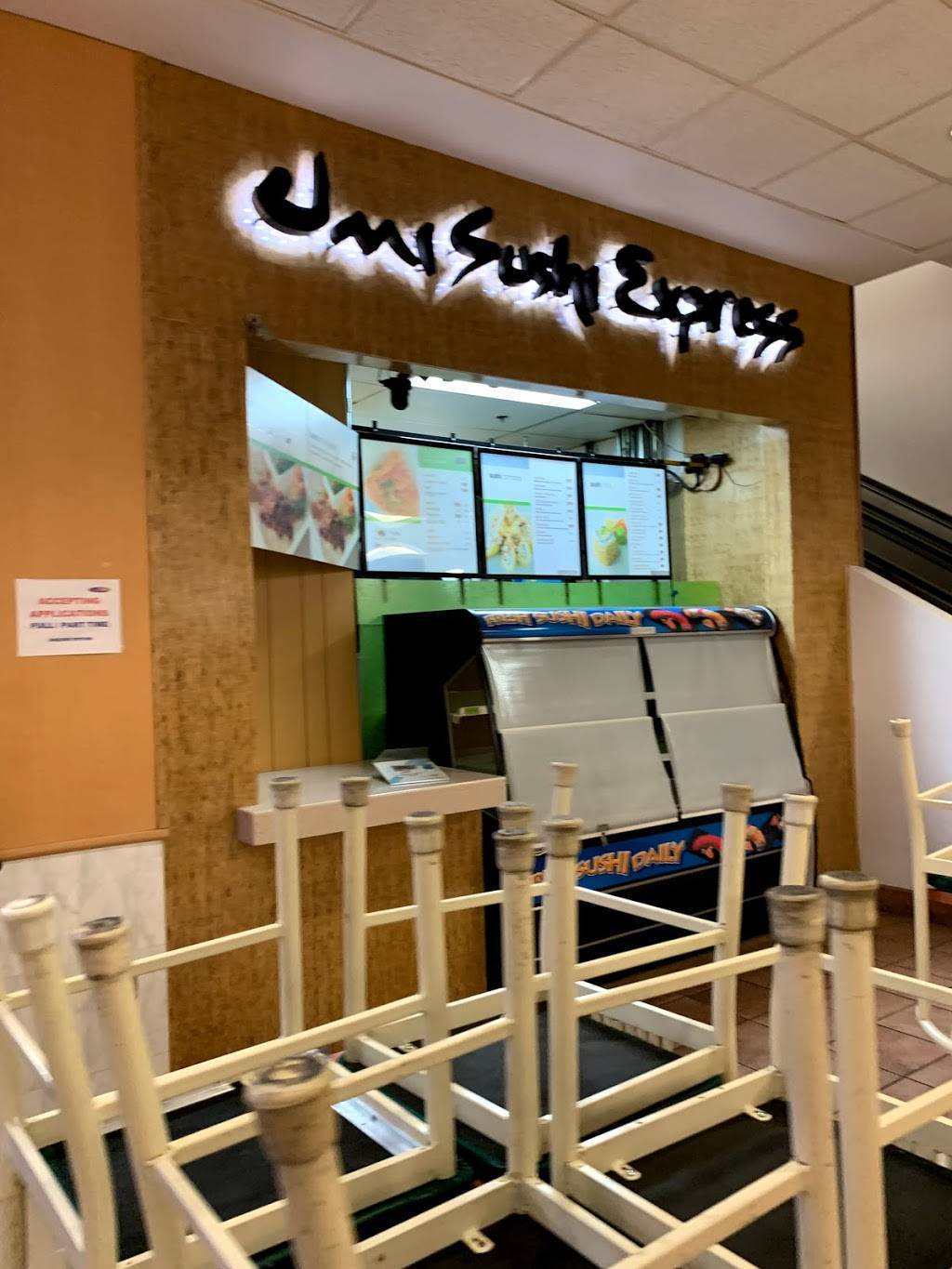 Umi Sushi | restaurant | Dimond Center, 800 E Dimond Blvd, Anchorage, AK 99515, USA | 9075221441 OR +1 907-522-1441