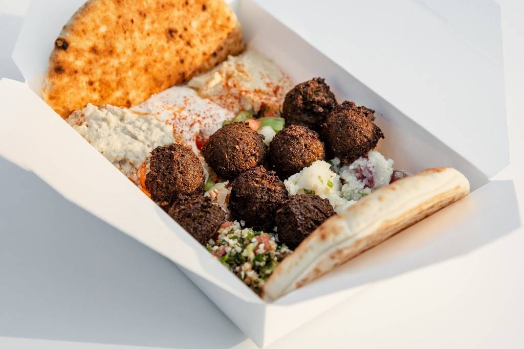 Garbonzos | restaurant | 6651 SW Capitol Hwy, Portland, OR 97219, USA | 5034754875 OR +1 503-475-4875