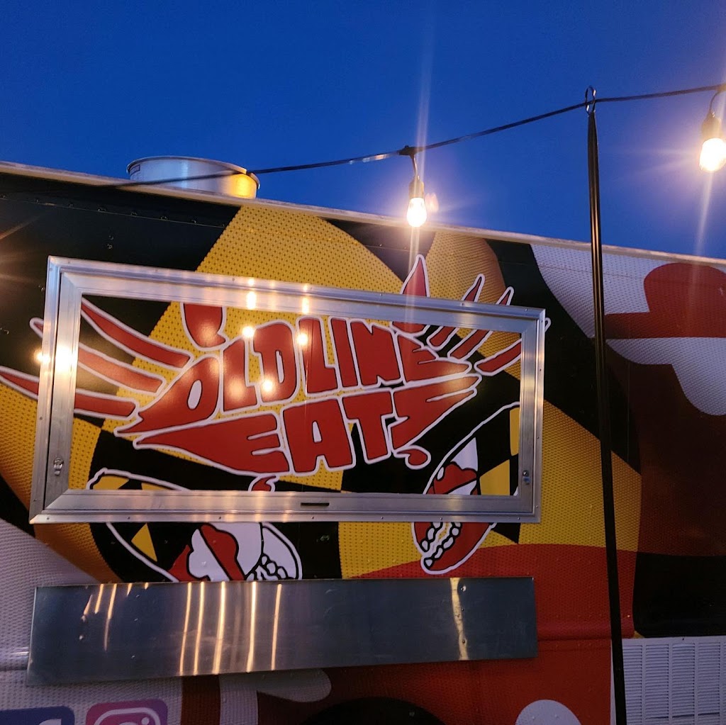 Old Line Eats | restaurant | 4102 Fairfax St, Landover Hills, MD 20784, USA | 3016132613 OR +1 301-613-2613