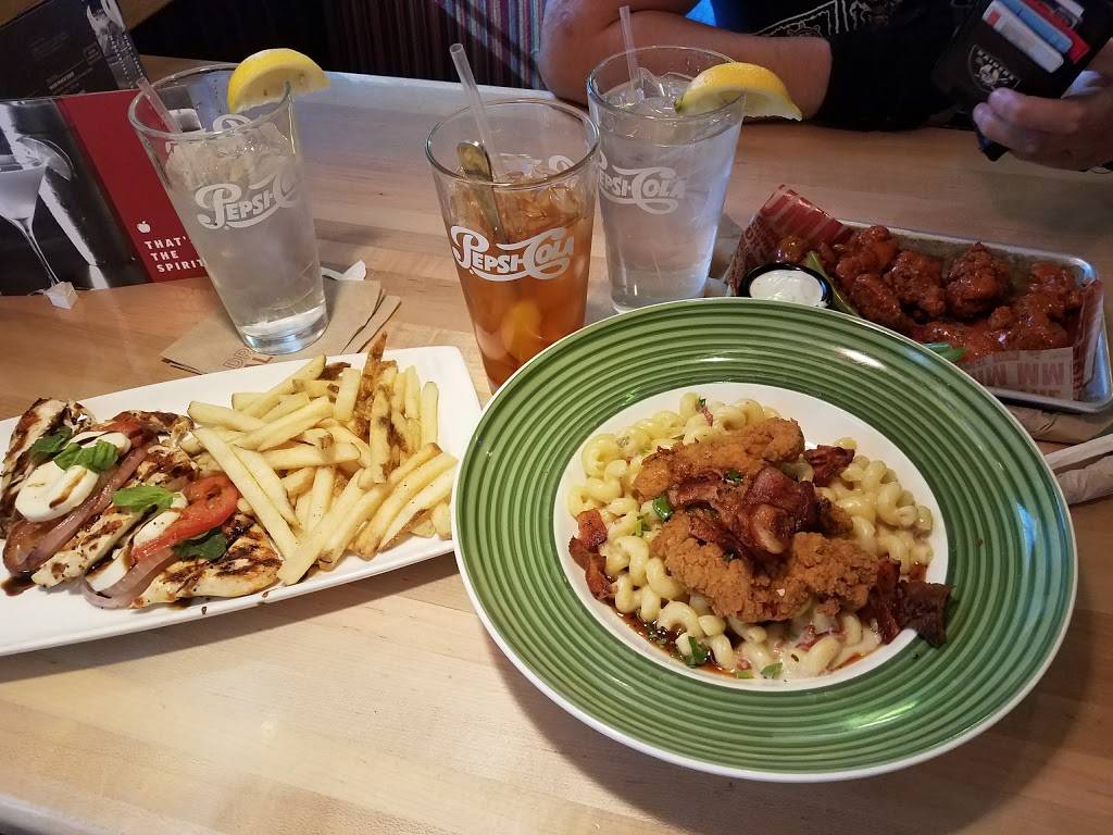 Applebees Grill + Bar | restaurant | 3501 S Rainbow Blvd, Las Vegas, NV 89103, USA | 7022203070 OR +1 702-220-3070