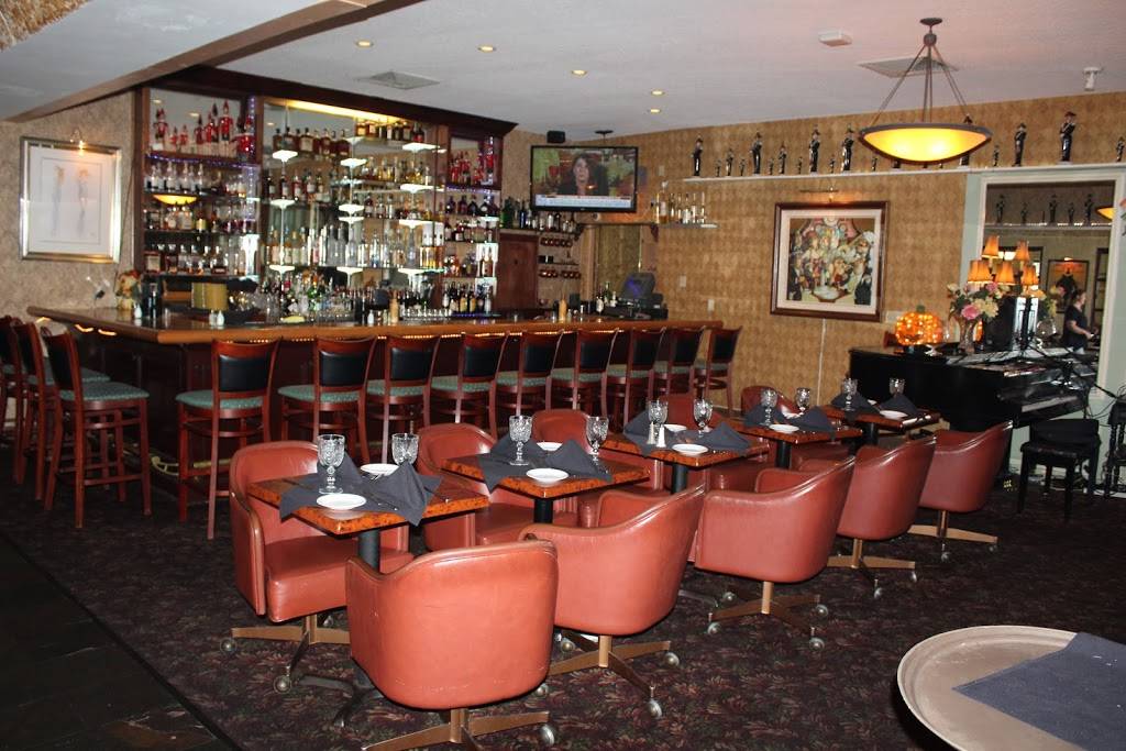 Alfanos Restaurant | restaurant | 1702 Clearwater Largo Rd N, Clearwater, FL 33756, USA | 7275842125 OR +1 727-584-2125