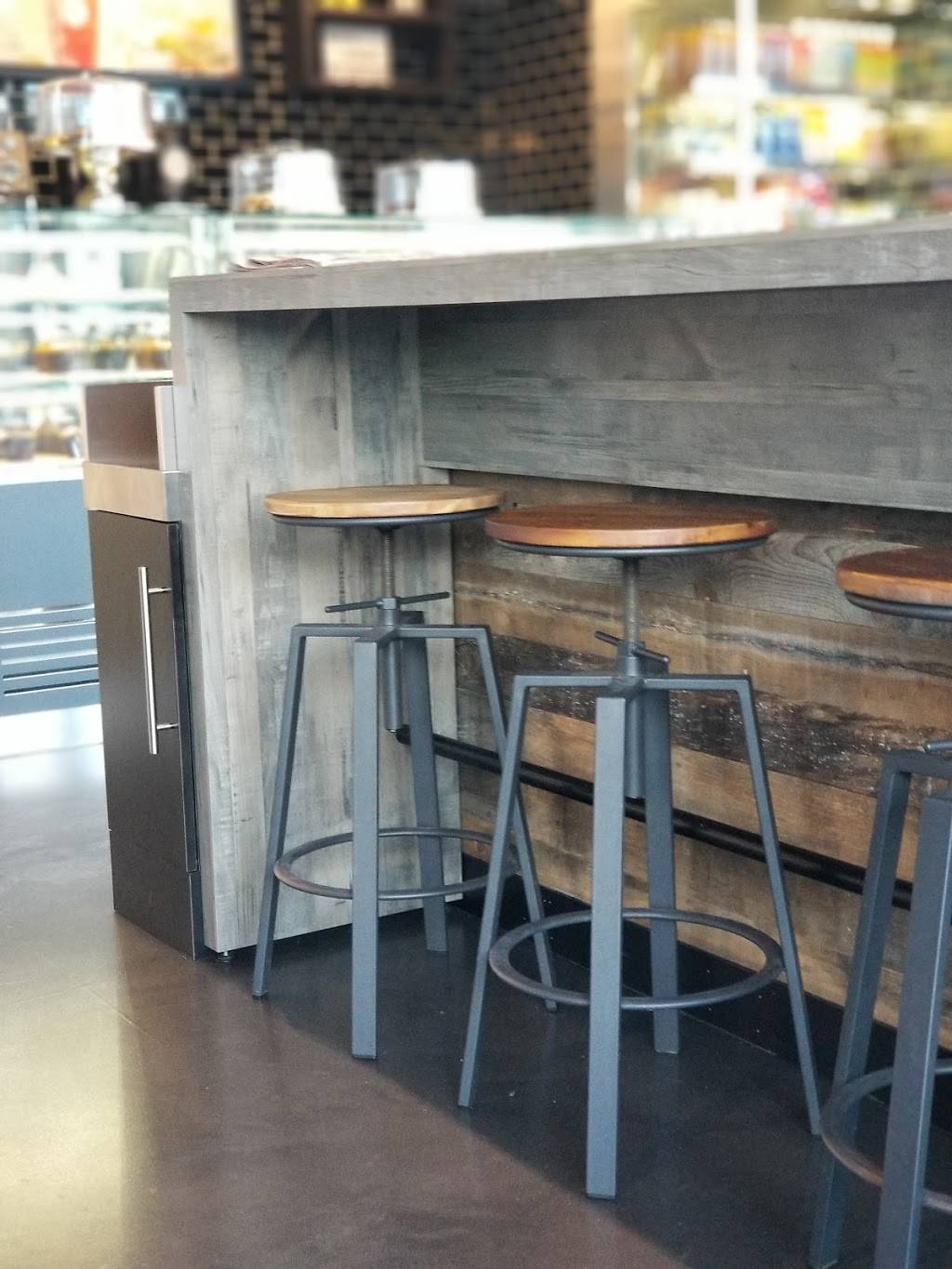 Café Dépôt | cafe | 13150 Boulevard Curé-Labelle, Mirabel, QC J7J 1E4, Canada | 4509392233 OR +1 450-939-2233