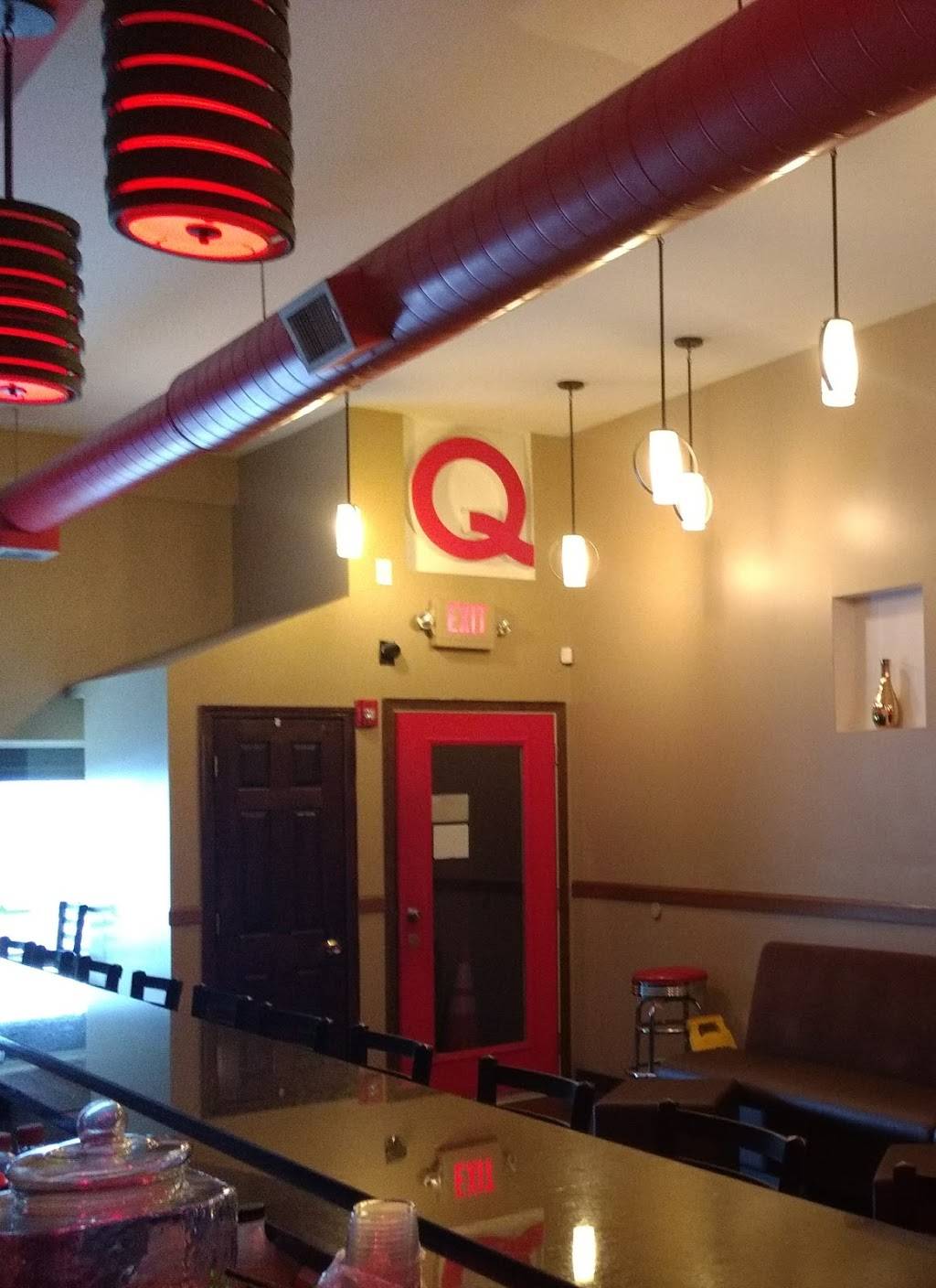 Ques Lounge | restaurant | 4469 Broadway, Gary, IN 46409, USA | 2198068001 OR +1 219-806-8001