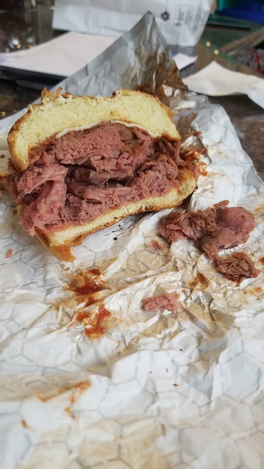 Angelos Famous Roast Beef | restaurant | 5 Main St, Plymouth, MA 02360, USA | 7744345890 OR +1 774-434-5890