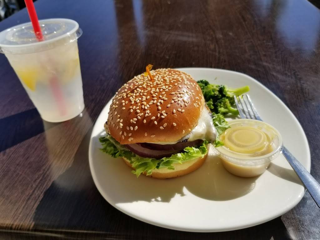 The Loop Pizza Grill | restaurant | 14035 Beach Blvd, Jacksonville, FL 32246, USA | 9043371625 OR +1 904-337-1625