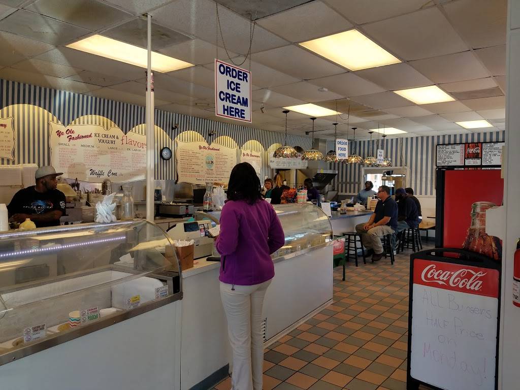 Ye Ole Fashioned Ice Cream | restaurant | 474 Savannah Hwy, Charleston, SC 29407, USA | 8437664854 OR +1 843-766-4854