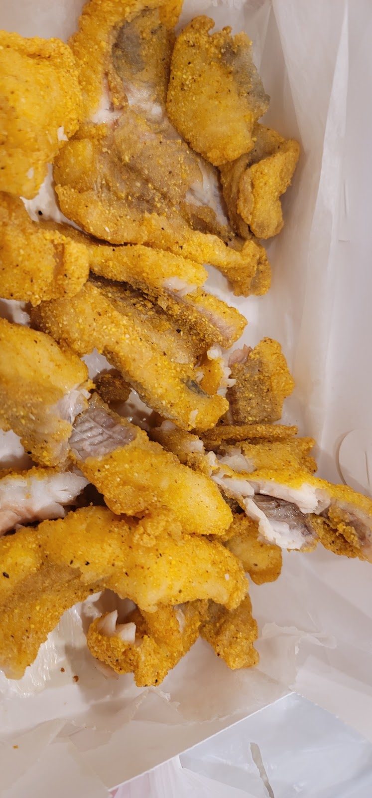 Gills Fried Chicken | restaurant | 2100 S Gregg St, Big Spring, TX 79720, USA | 4322634391 OR +1 432-263-4391