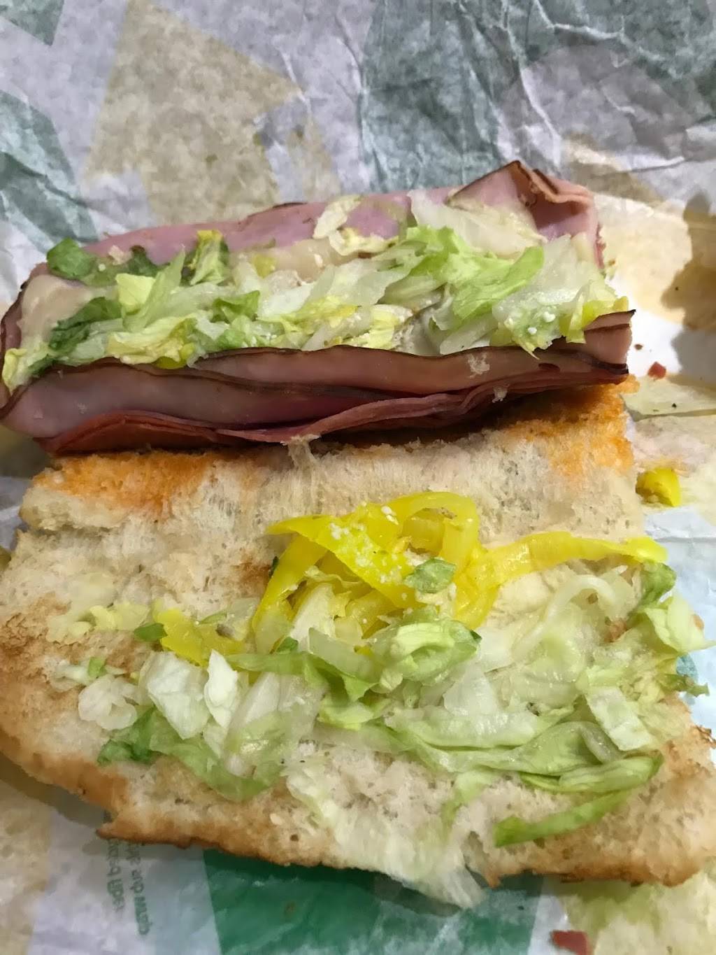 Subway Restaurants | restaurant | 3586 Homestead Rd, Santa Clara, CA 95051, USA | 4082484952 OR +1 408-248-4952