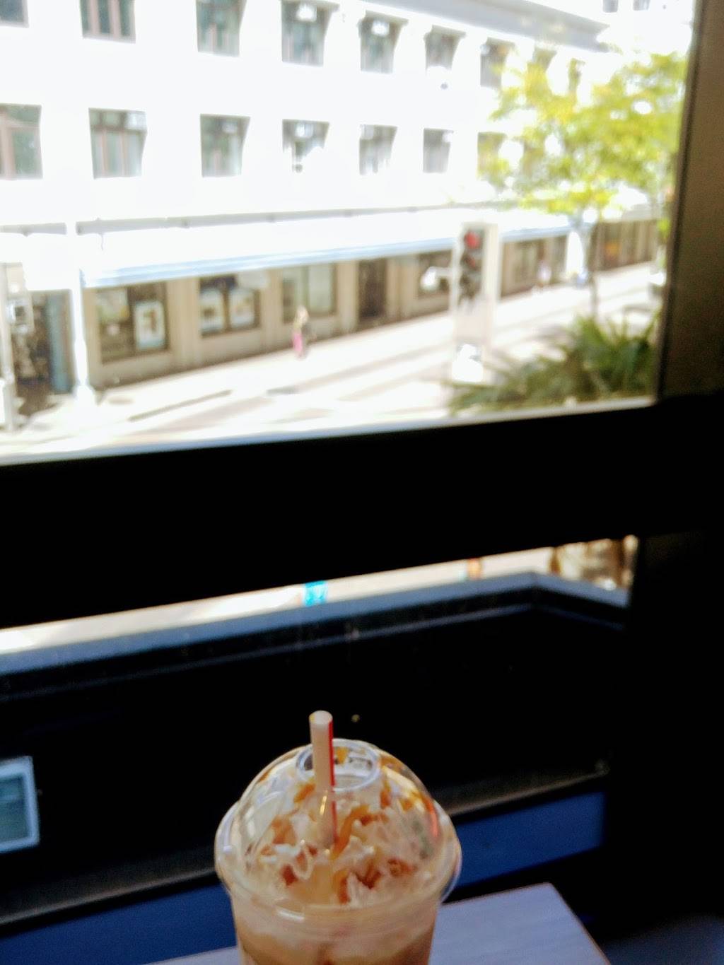 McDonalds | restaurant | 1132 Bishop St #2000, Honolulu, HI 96813, USA | 8085858570 OR +1 808-585-8570