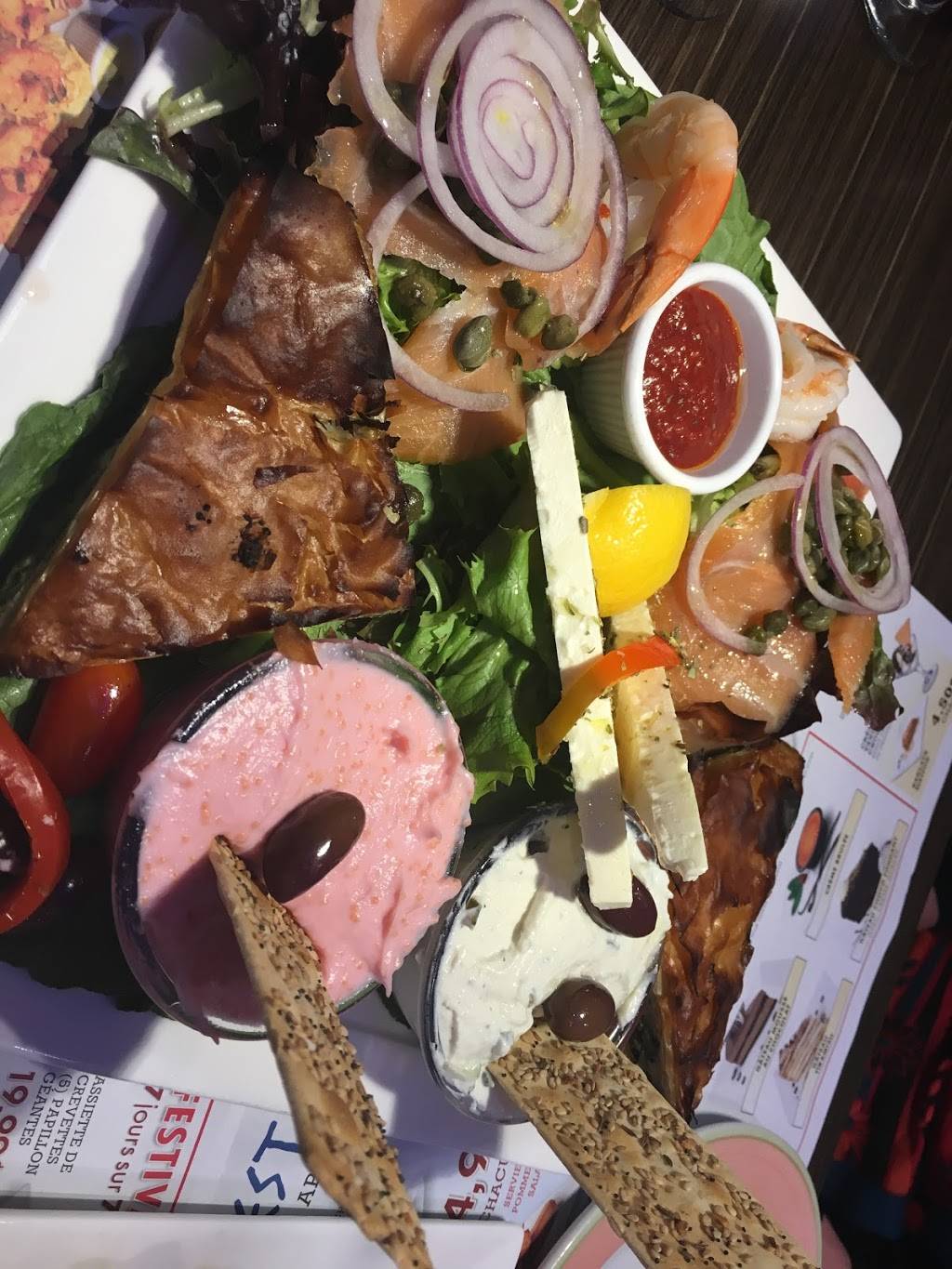 Casa Grecque | restaurant | 200 Rue Principale, Gatineau, QC J9H 6J4, Canada | 8196850600 OR +1 819-685-0600