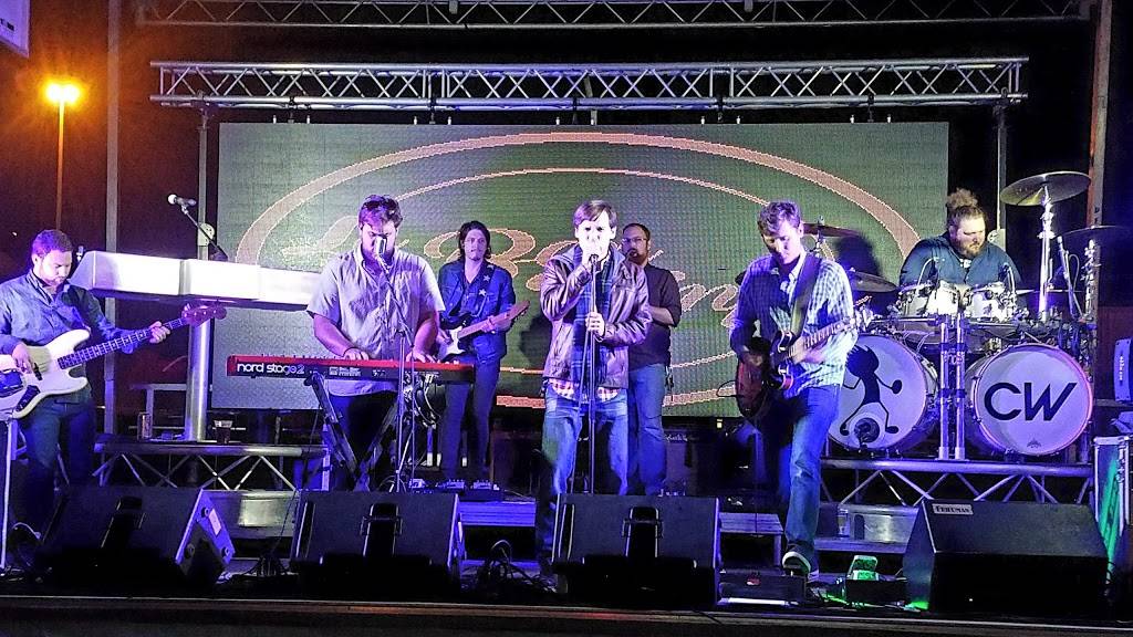 Shenanigans Kitchen and Cocktails | restaurant | 4612 Quincy St, Metairie, LA 70006, USA | 5046053299 OR +1 504-605-3299