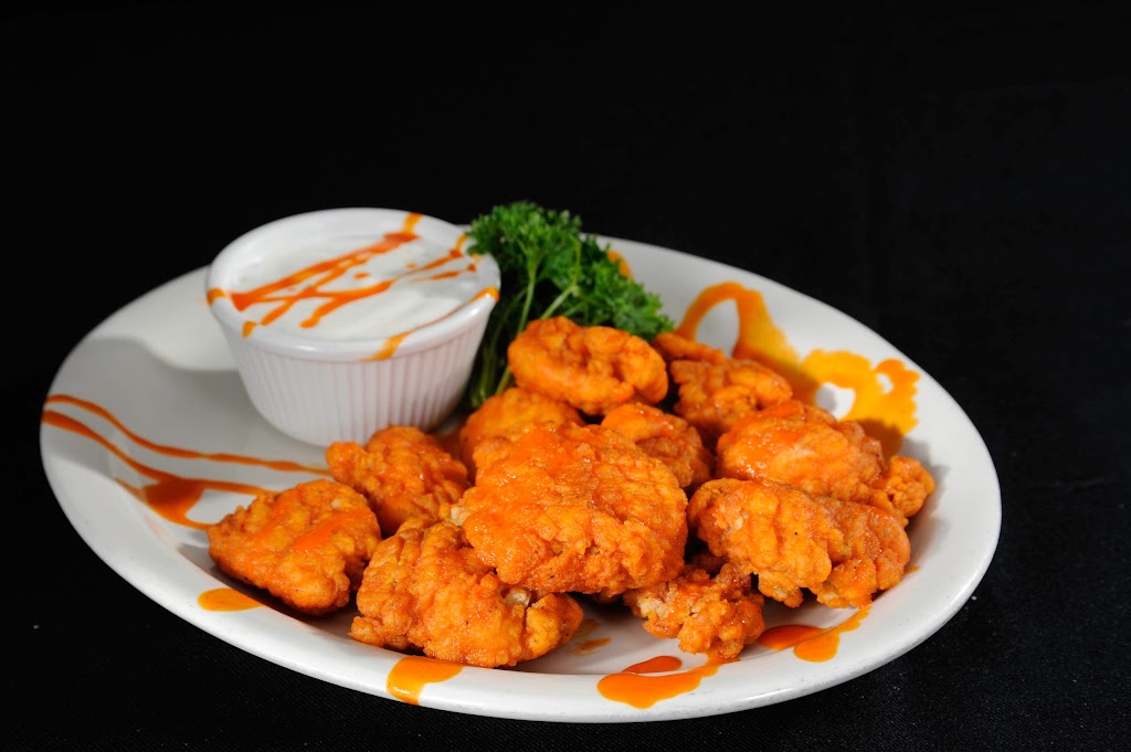 Sam & Louies Italian Restaurant & New York Pizzeria | restaurant | 2150 N State St, Iola, KS 66749, USA | 6203806900 OR +1 620-380-6900