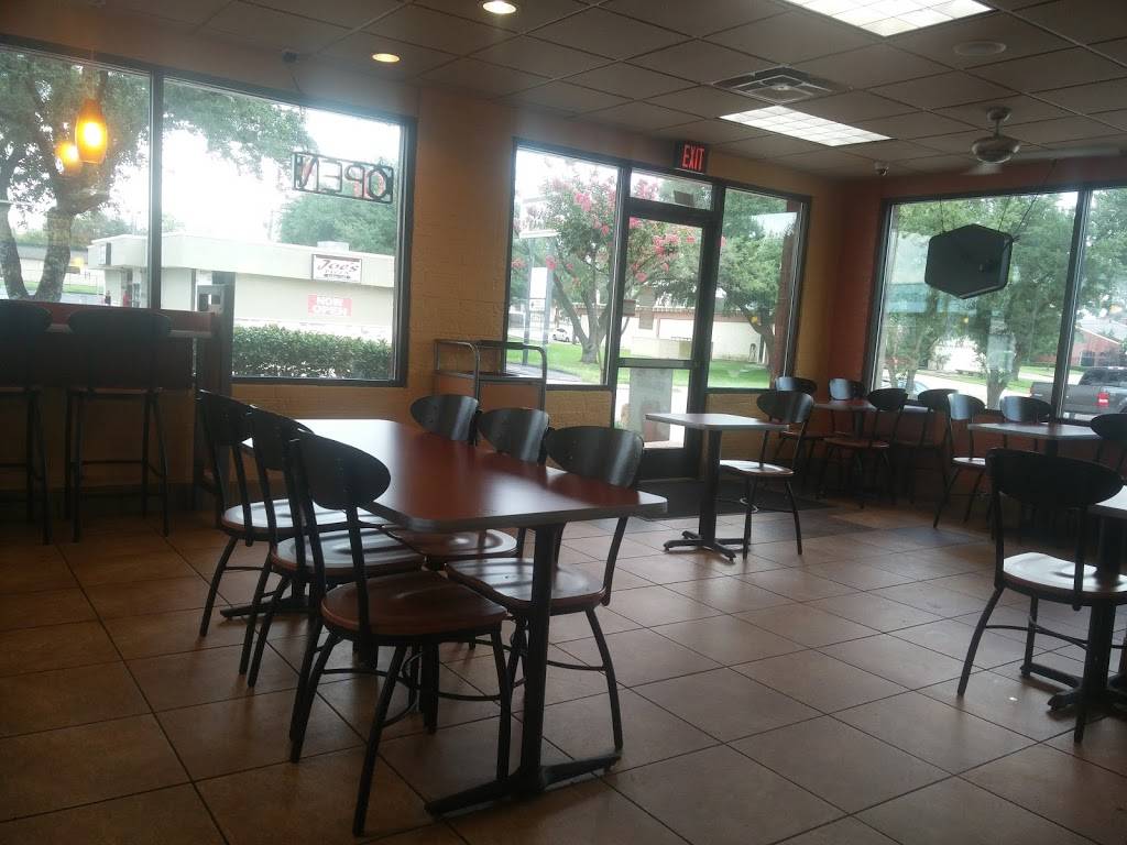 Jack in the Box | restaurant | 311 S Galloway Ave, Mesquite, TX 75149, USA | 9722855889 OR +1 972-285-5889