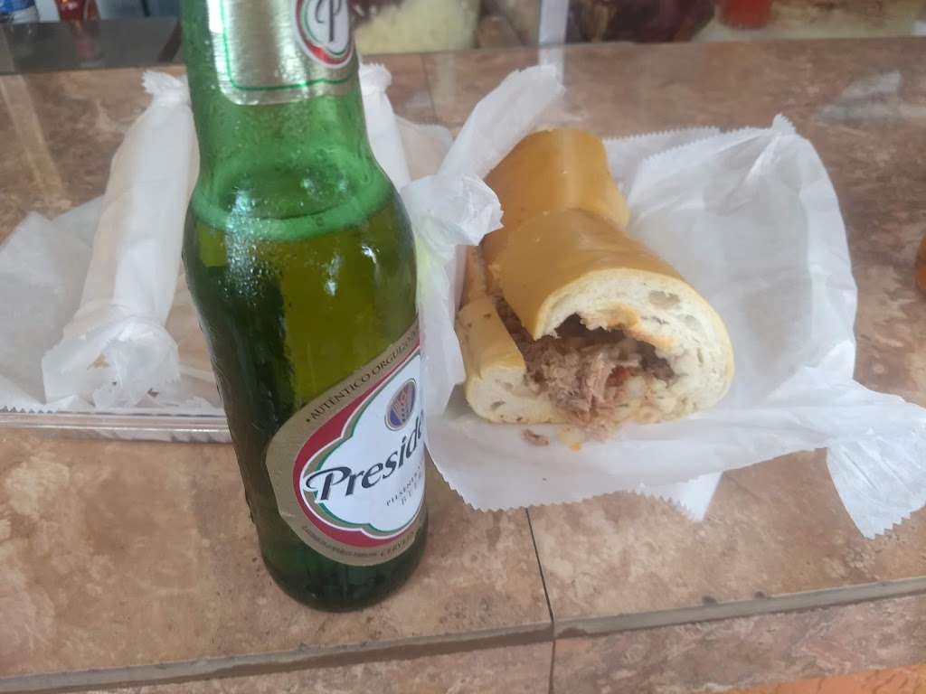 Papo Llega Y Pon | restaurant | 2928 NW 17th Ave, Miami, FL 33142, USA | 3056350137 OR +1 305-635-0137