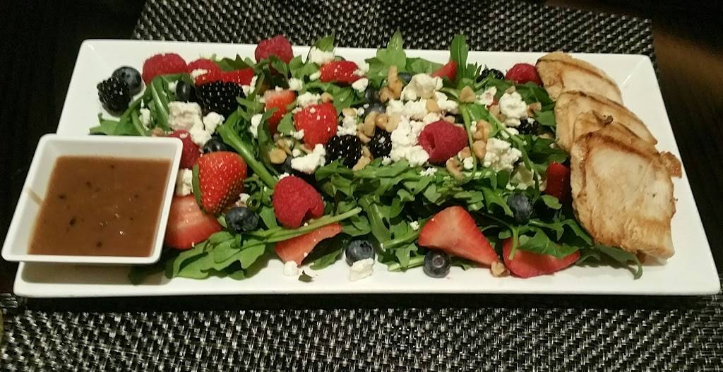 Media Grill + Bar | restaurant | 2201 N Stemmons Fwy, Dallas, TX 75207, USA | 2147617439 OR +1 214-761-7439