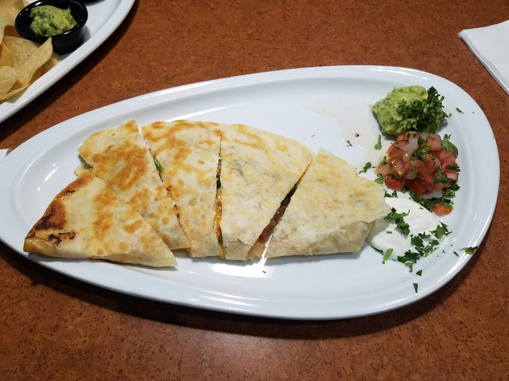 TGI Fridays | restaurant | 1725 S Alameda St, Compton, CA 90220, USA | 3107639830 OR +1 310-763-9830