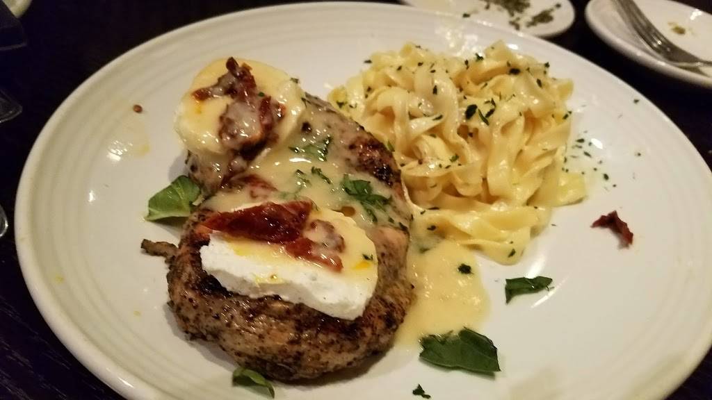 Carrabbas Italian Grill | restaurant | 4829 Florida Ave S, Lakeland, FL 33813, USA | 8636462518 OR +1 863-646-2518