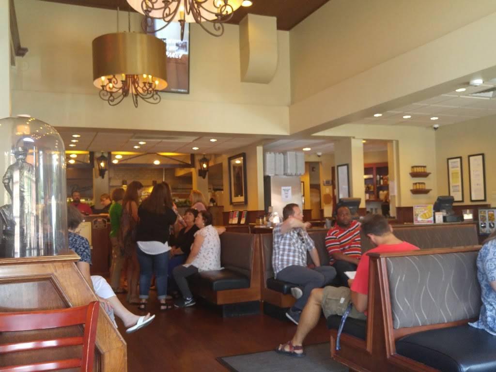 Demos Restaurant | restaurant | 1115 NW Broad St, Murfreesboro, TN 37129, USA | 6158953701 OR +1 615-895-3701