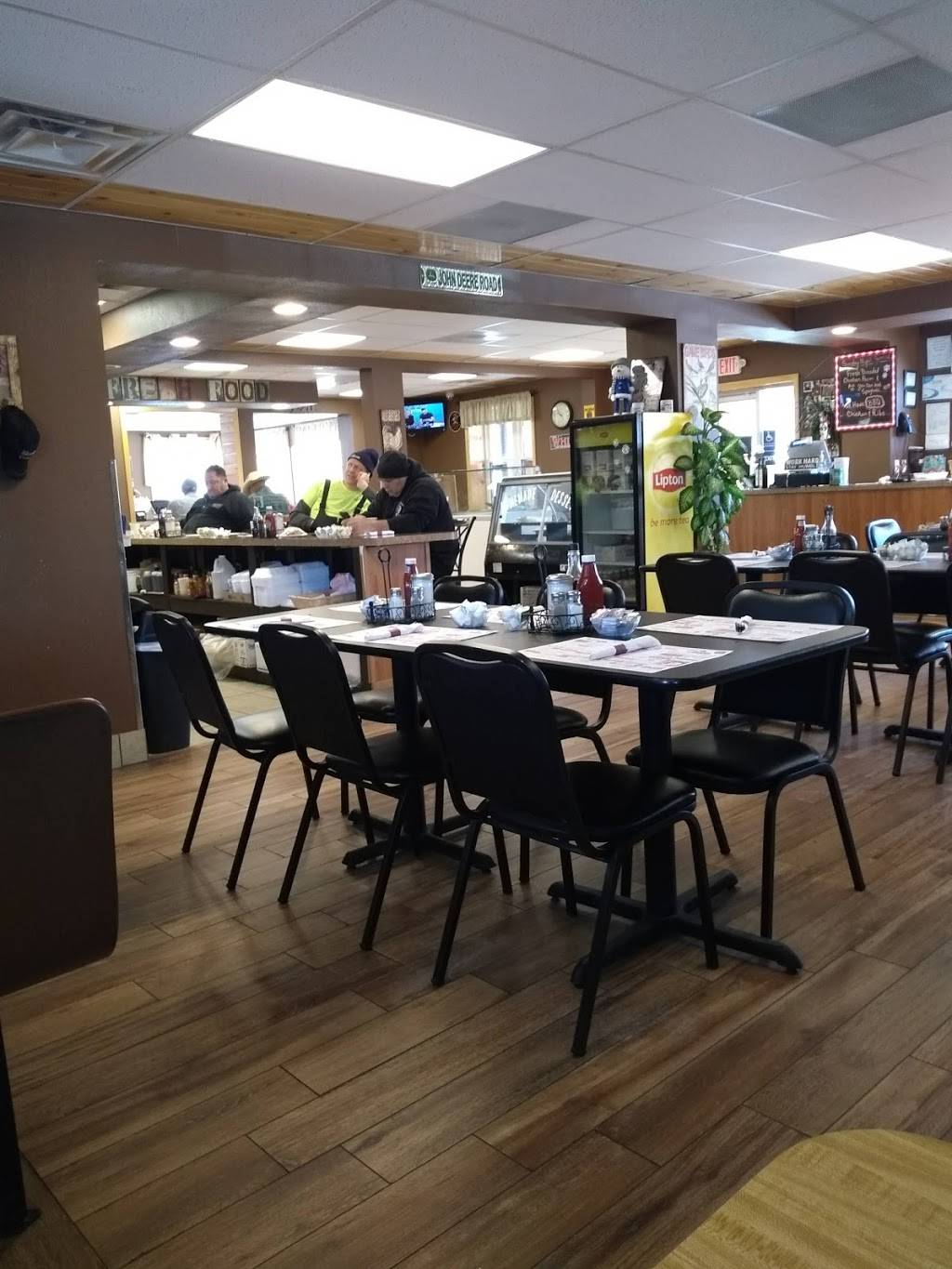 Country Cafe | restaurant | 229 Mt Cobb Hwy, Lake Ariel, PA 18436, USA | 5705030447 OR +1 570-503-0447