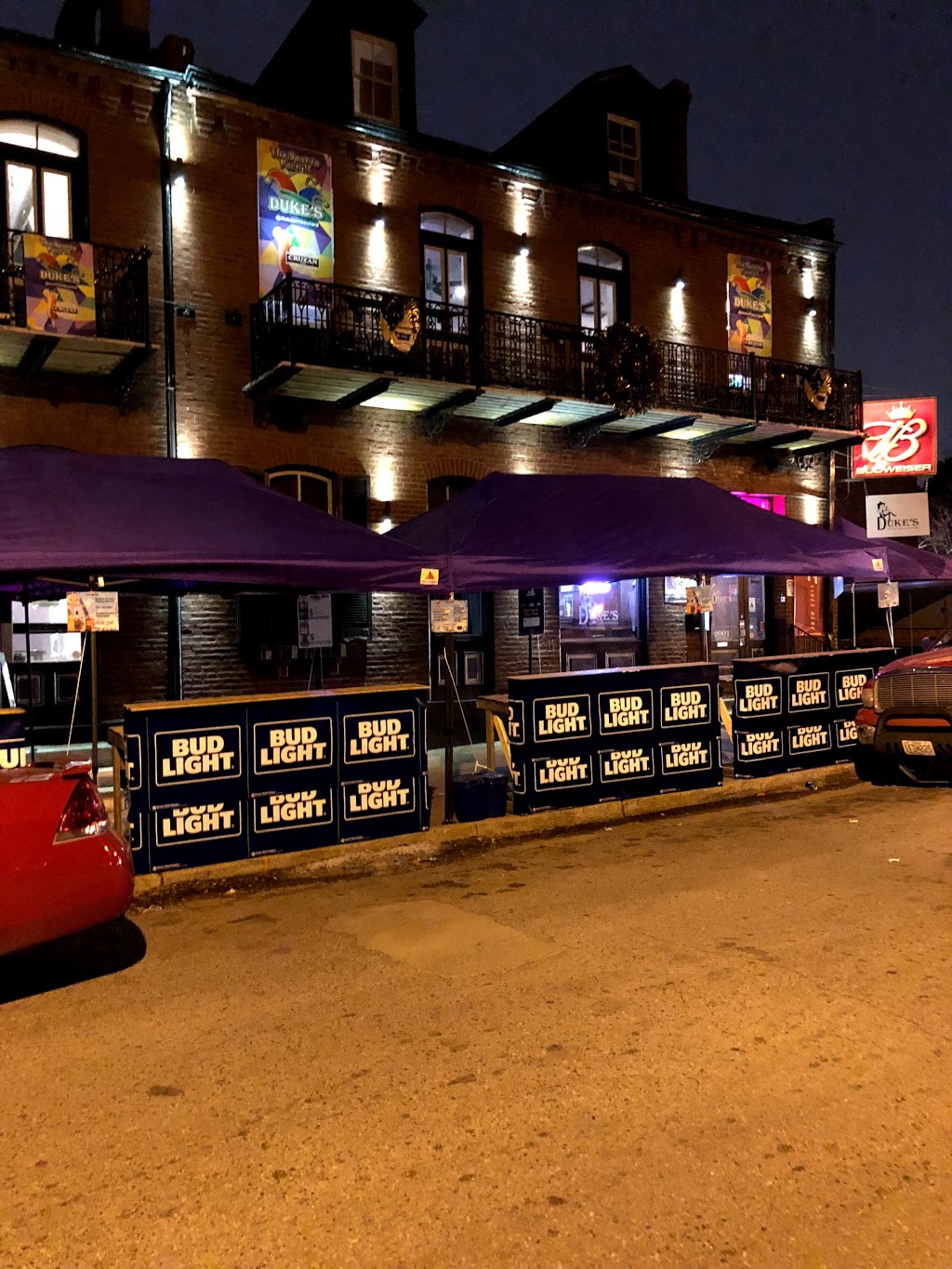 Dukes | restaurant | 2001 Menard St, St. Louis, MO 63104, USA | 3148336686 OR +1 314-833-6686