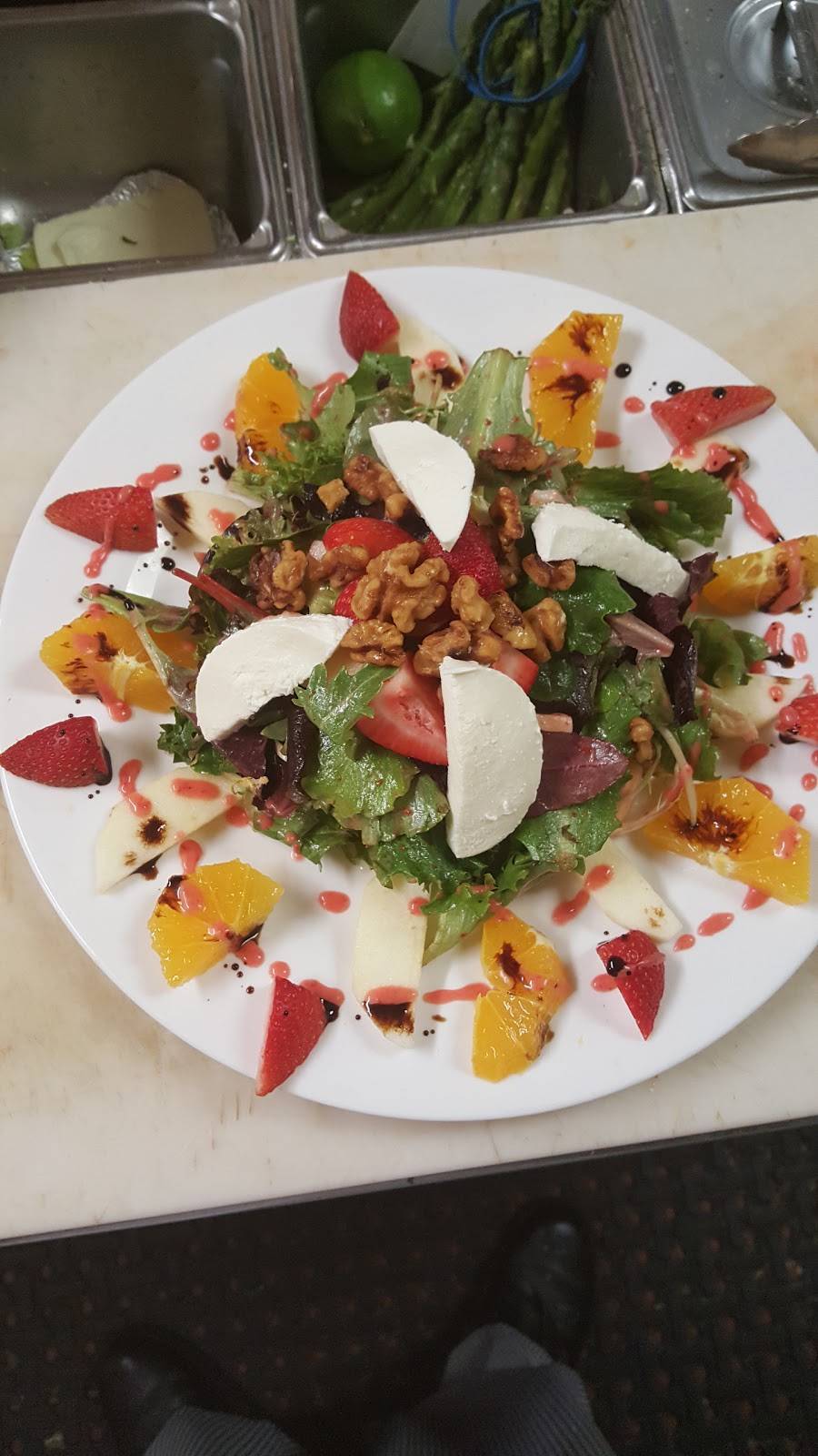 Lorenzo Bistro | restaurant | 223 New St, Woodland Park, NJ 07424, USA | 9733454141 OR +1 973-345-4141