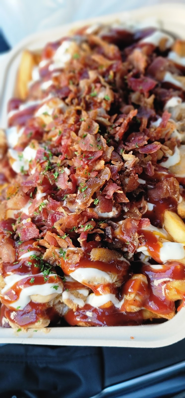 Mr Fries Man Ontario | restaurant | 111 N Vineyard Ave Suite B, Ontario, CA 91764, USA | 9094437638 OR +1 909-443-7638