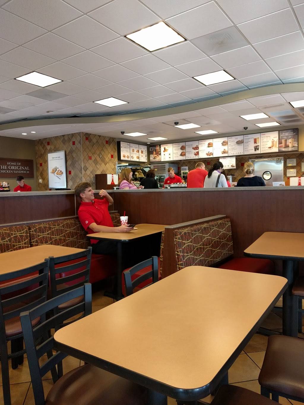 Chick-fil-A | restaurant | 350 Woodbrook Dr, Charlottesville, VA 22901, USA | 4348720187 OR +1 434-872-0187