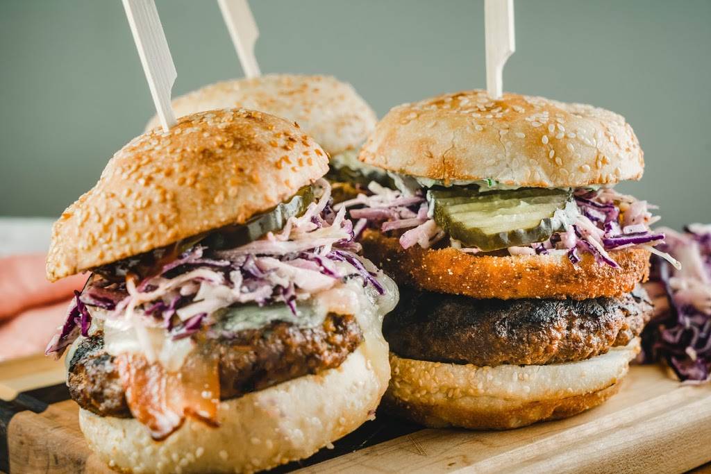 Restaurant Fumoir Le BBQ Shop | restaurant | 315 Boulevard Saint-Joseph, Gatineau, QC J8Y 3Z1, Canada | 8192059353 OR +1 819-205-9353