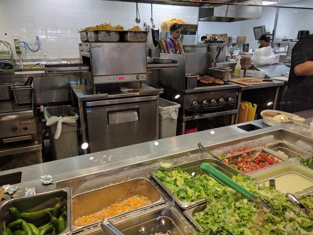 Cafe Rio Mexican Grill | restaurant | 6973 1300 E, Cottonwood Heights, UT 84047, USA | 8015624431 OR +1 801-562-4431