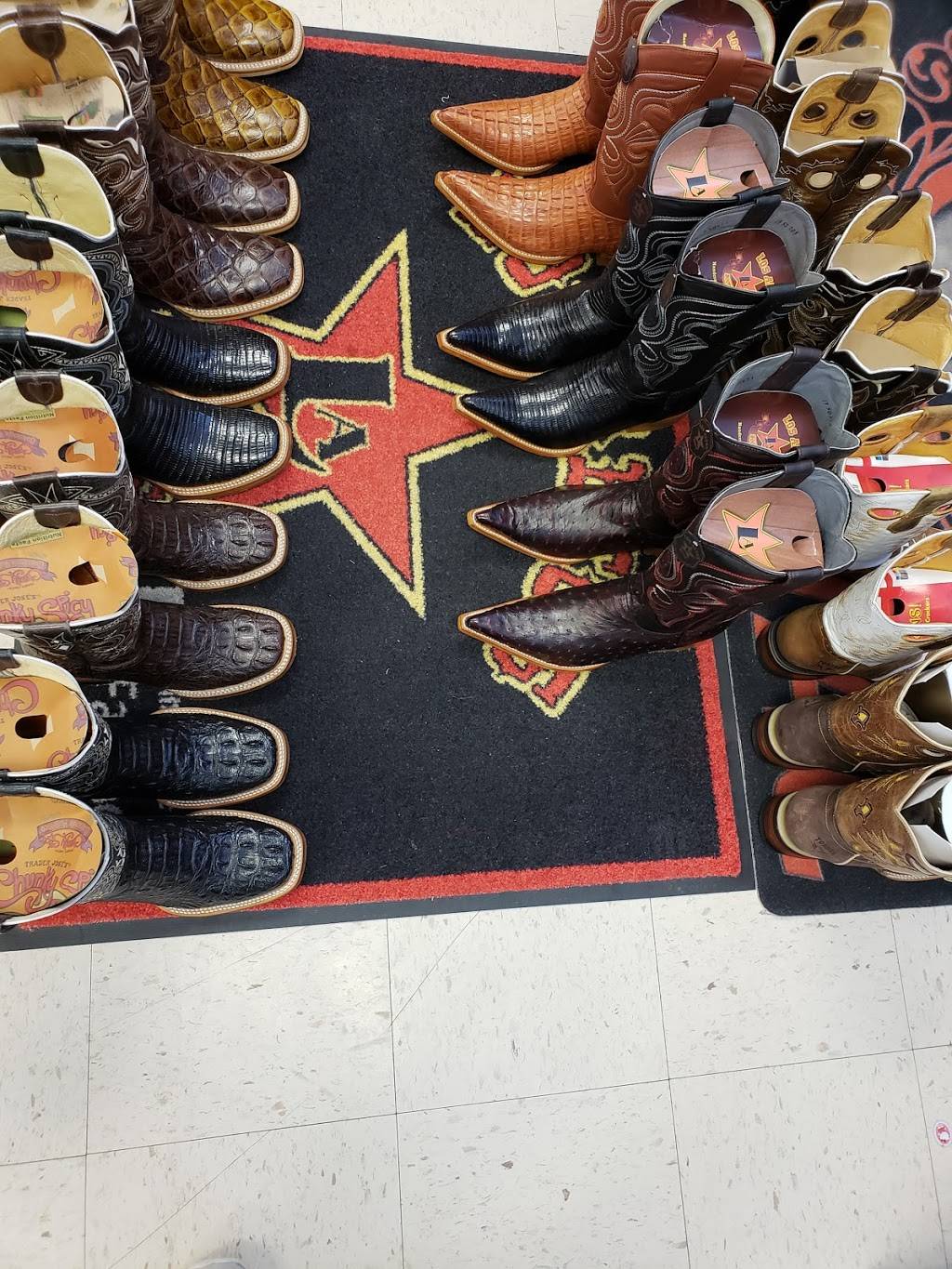 Carniceria Y Taqueria Lozano | restaurant | 109 E 22nd St # 5, Greeley, CO 80631, USA | 9703360700 OR +1 970-336-0700