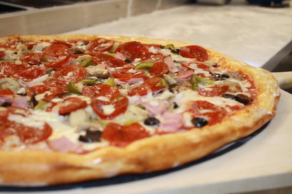 Bronx Pizza | restaurant | 111 Victoria Commons Blvd Suite 112, DeLand, FL 32724, USA | 3864699067 OR +1 386-469-9067
