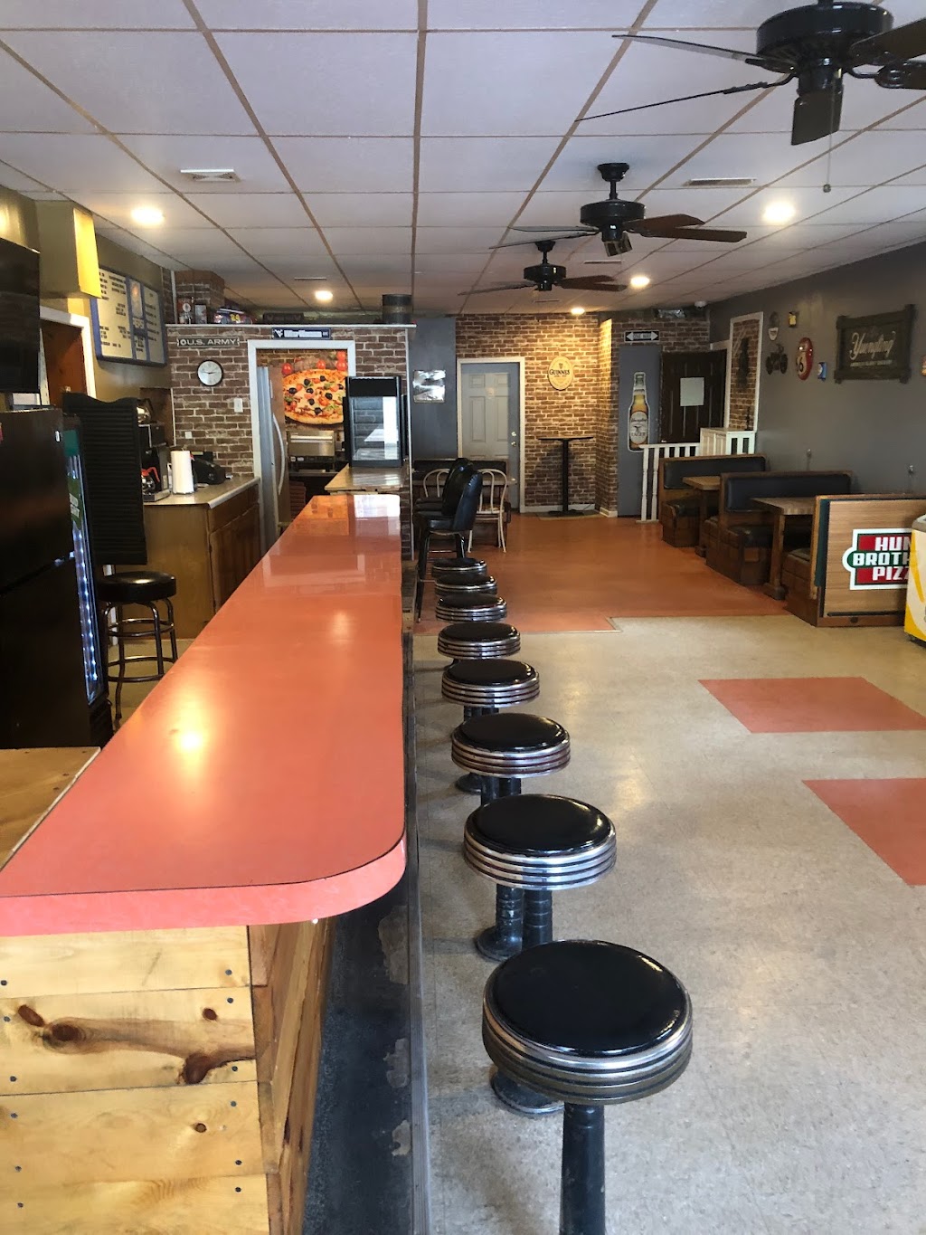 Paw Paw Inn | restaurant | 2588 Paw Paw Creek Rd, Rivesville, WV 26588, USA | 3042785700 OR +1 304-278-5700