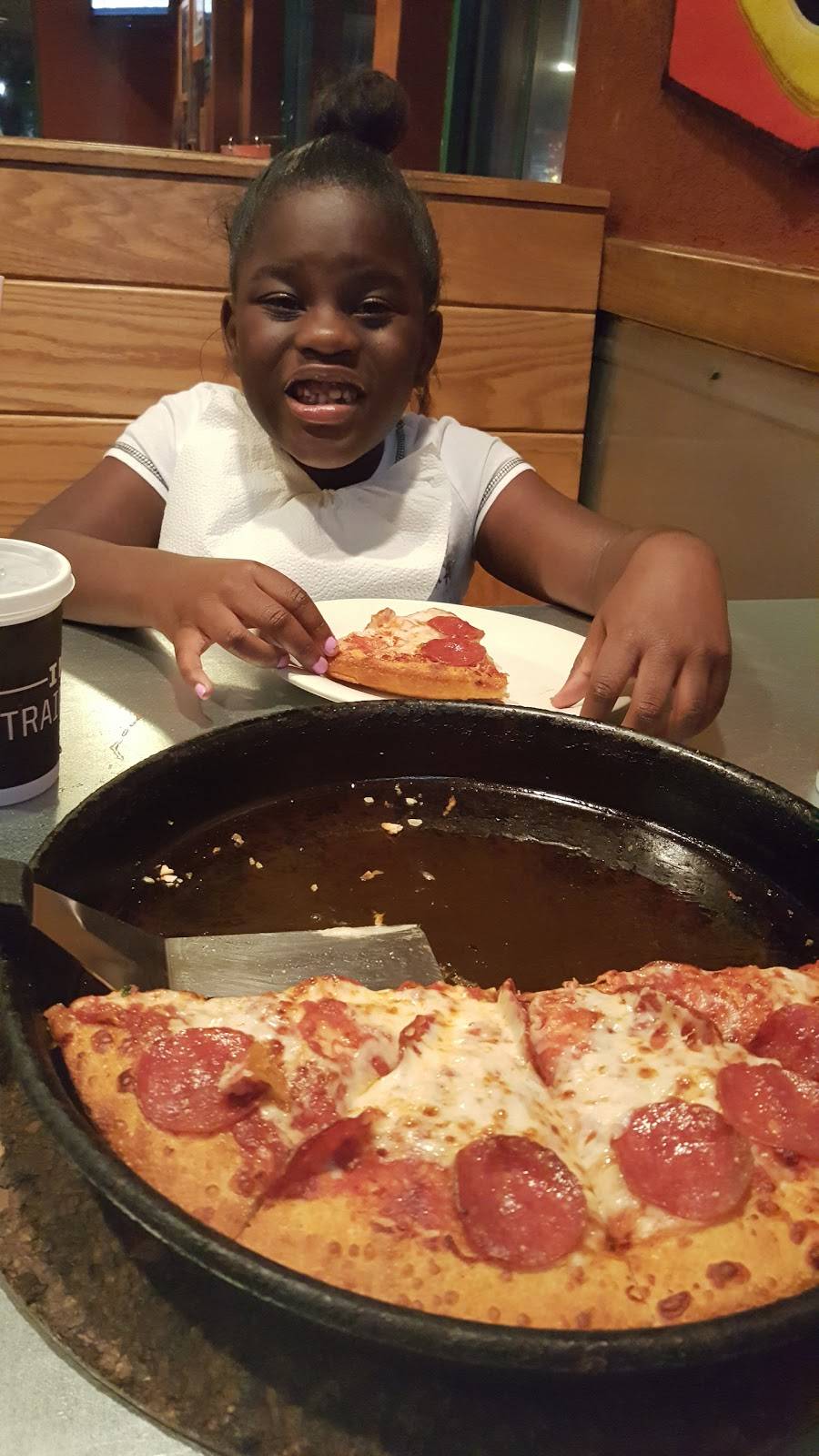 Pizza Hut | restaurant | 815 Atlantic Blvd, Atlantic Beach, FL 32233, USA | 9042466300 OR +1 904-246-6300