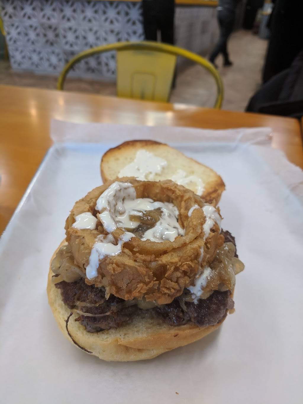 Bun Burger Kitchen | restaurant | 1091 River Ave, Lakewood, NJ 08701, USA | 7323926266 OR +1 732-392-6266