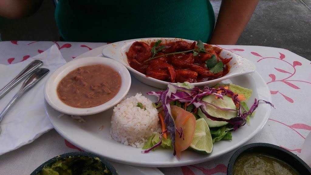 El Comal | restaurant | 3946 Illinois St, San Diego, CA 92104, USA | 6192948292 OR +1 619-294-8292