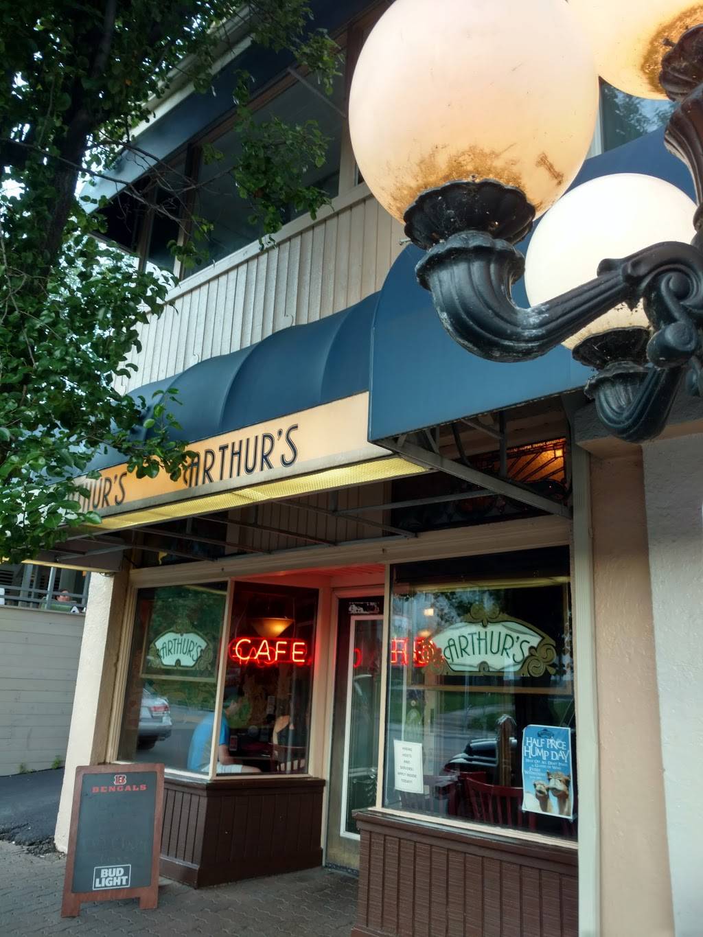 Arthurs | cafe | 3516 Edwards Rd, Cincinnati, OH 45208, USA | 5138715543 OR +1 513-871-5543