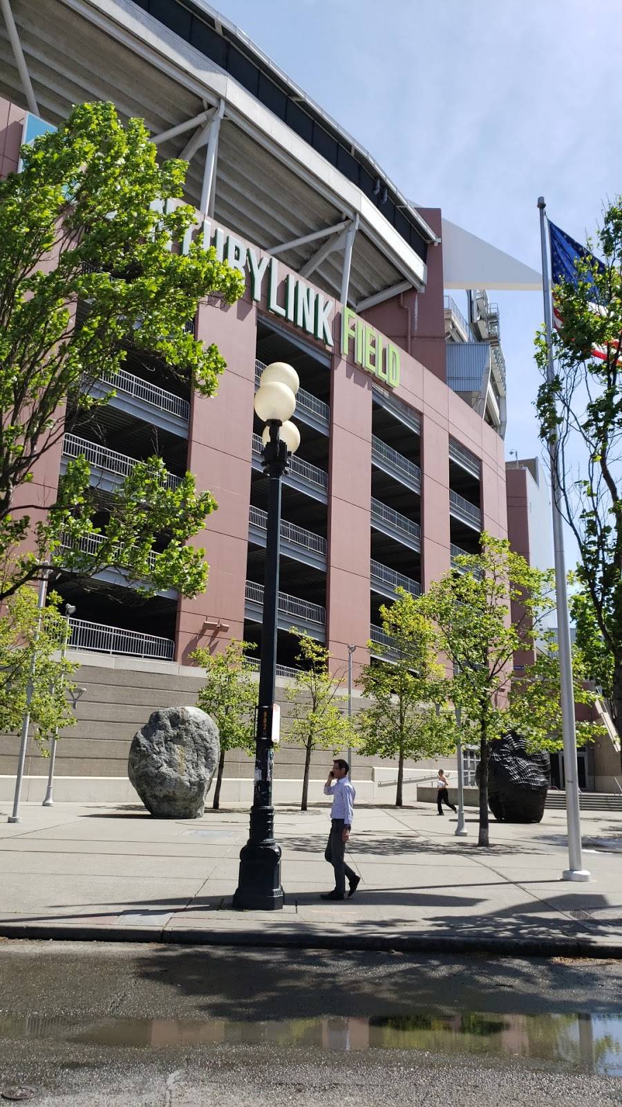 The People’s Burger | restaurant | 922 Occidental Ave S, Seattle, WA 98134, USA | 4254715781 OR +1 425-471-5781