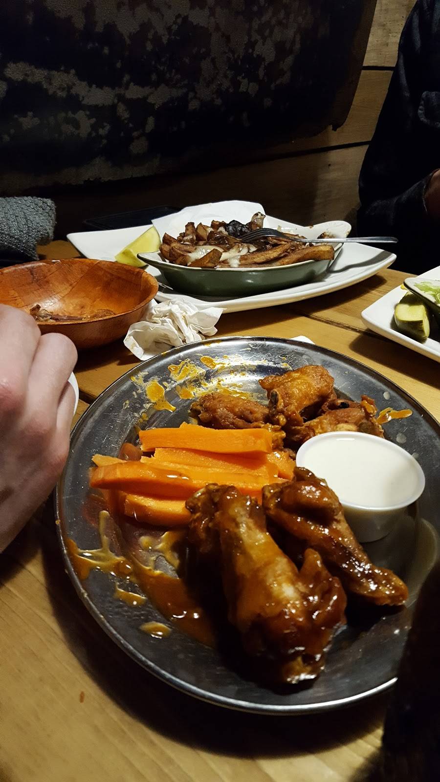 Rex Hotel Pizza | restaurant | 346 King St, Welland, ON L3B 3K3, Canada | 9057344752 OR +1 905-734-4752