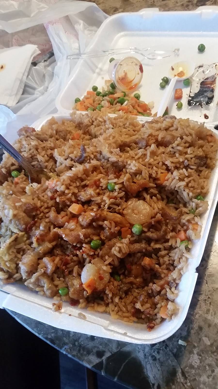 Lucky Rice | restaurant | 1515 N Cockrell Hill Rd # 110, Dallas, TX 75211, USA | 2143391900 OR +1 214-339-1900