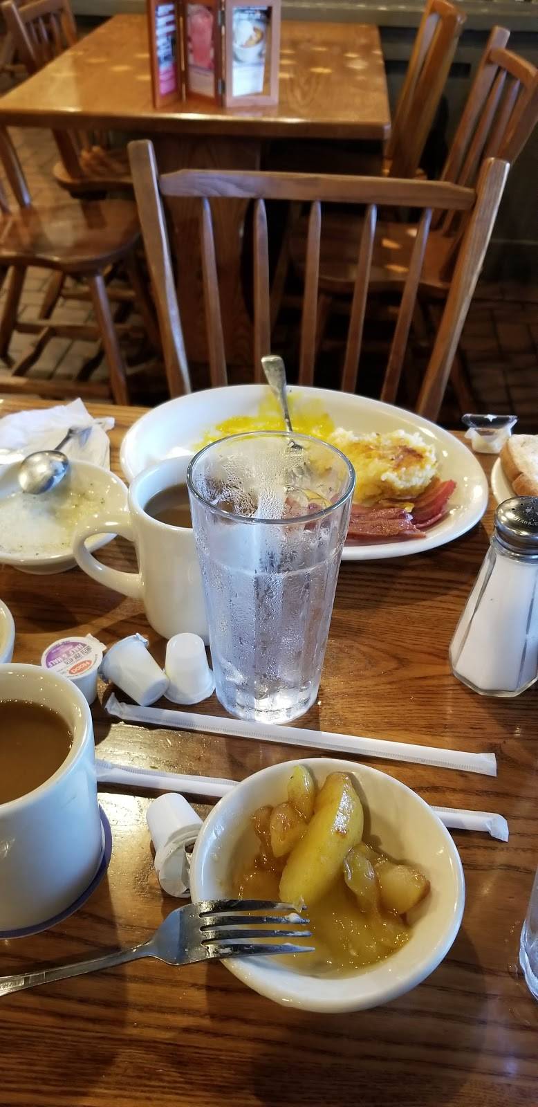 Cracker Barrel Old Country Store | restaurant | 145 Prospect Hill Rd, East Windsor, CT 06088, USA | 8606238824 OR +1 860-623-8824