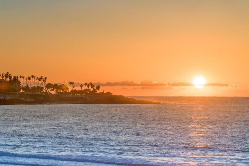 La Jolla Beach & Tennis Club | restaurant | 2000 Spindrift Dr, La Jolla, CA 92037, USA | 8584547126 OR +1 858-454-7126