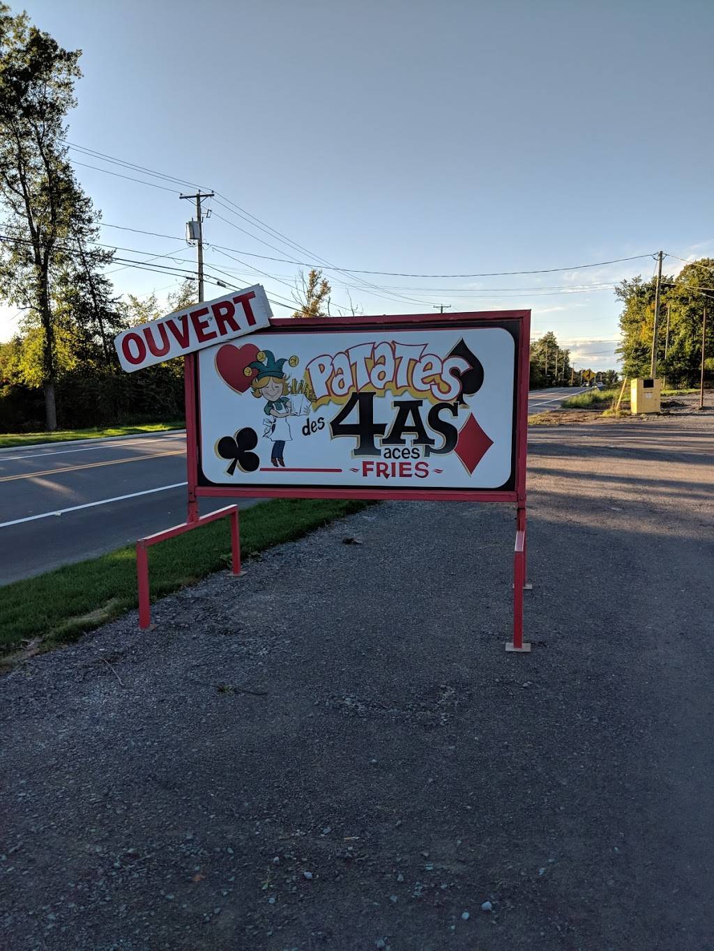 Patates des 4 As | restaurant | 1544 QC-148, Luskville, QC J0X 2G0, Canada | 8196824445 OR +1 819-682-4445