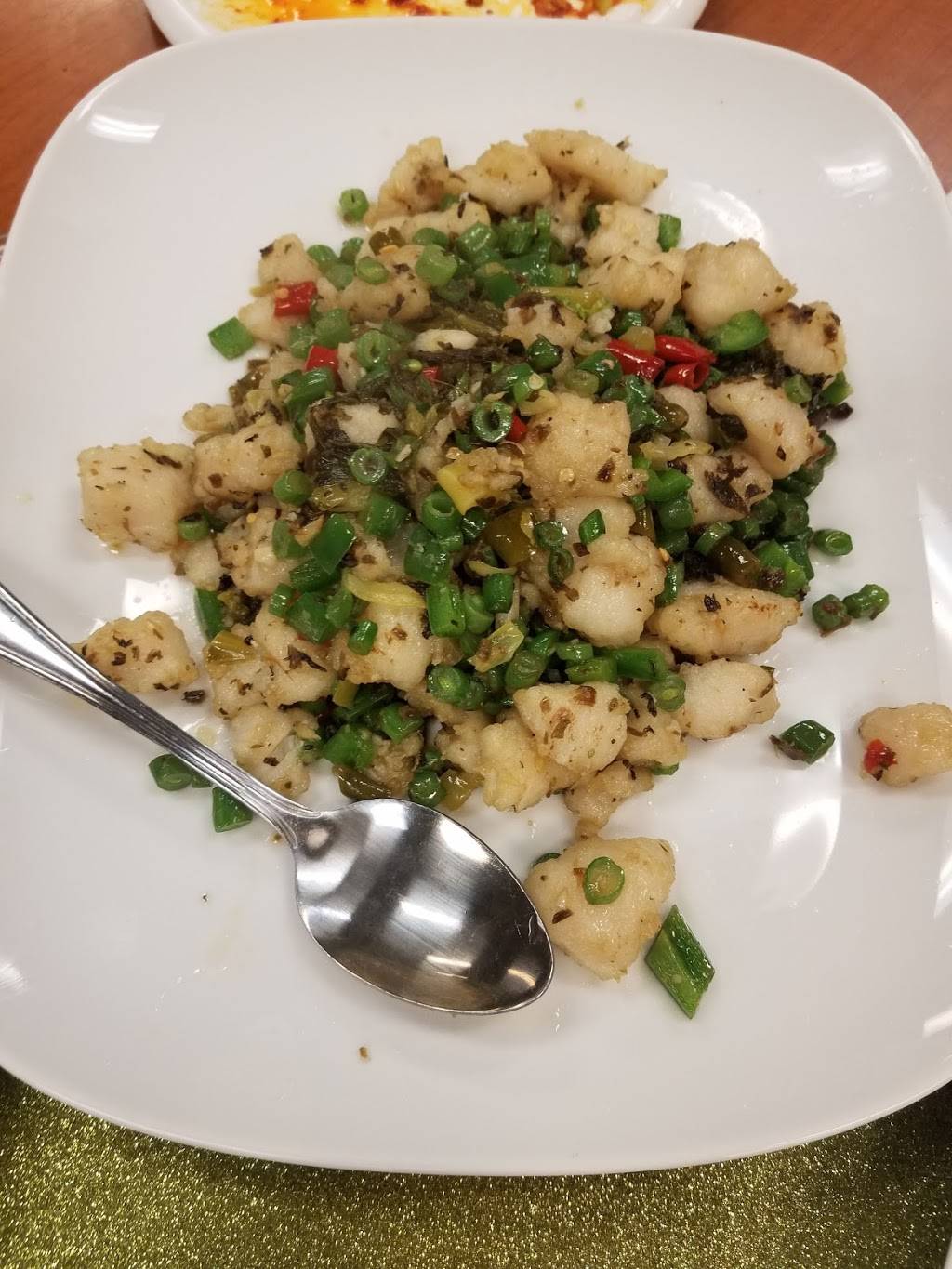 Boiling Fish | restaurant | 22511 Hwy 99 #101, Edmonds, WA 98026, USA | 4256701071 OR +1 425-670-1071