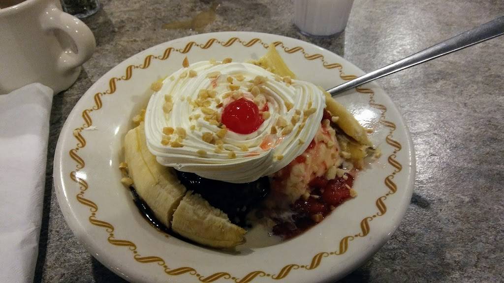 Tee Jayes Country Place | restaurant | 4048 W Broad St, Columbus, OH 43228, USA | 6142741374 OR +1 614-274-1374