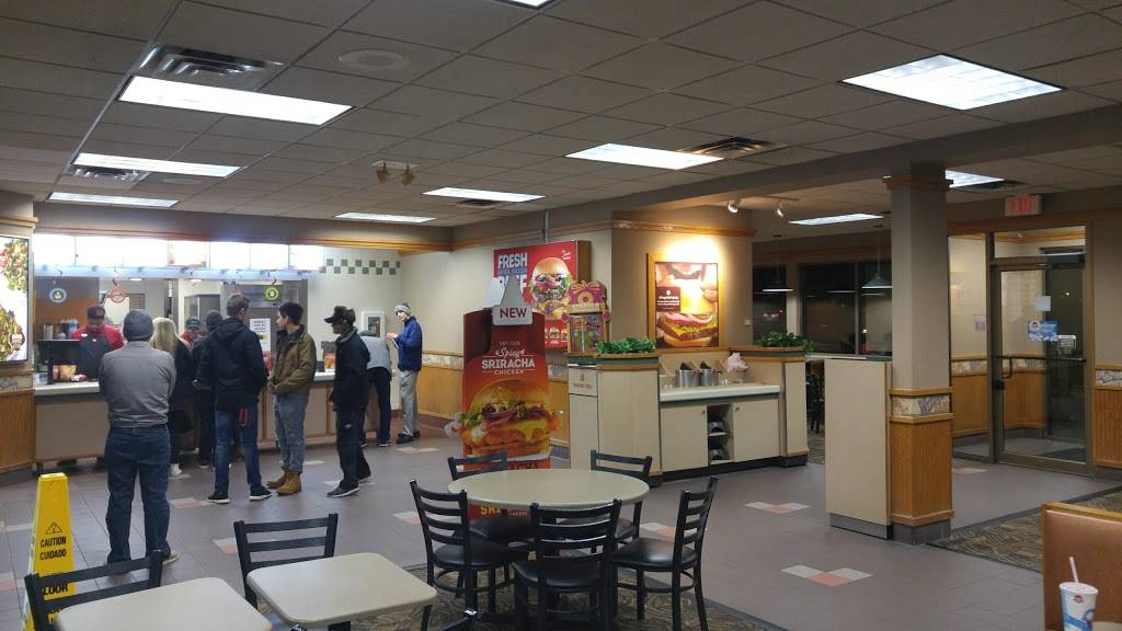 Wendys | restaurant | 4615 Nicols Rd, Eagan, MN 55122, USA | 6514786338 OR +1 651-478-6338